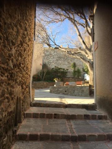 גרימו Logement Neuf Centre Du Village Aux Pieds Du Chateau מראה חיצוני תמונה
